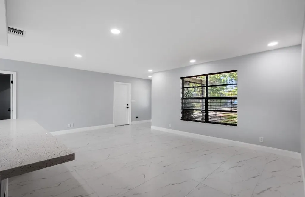 1661 NW 1st Avenue Pompano Beach FL 33060
