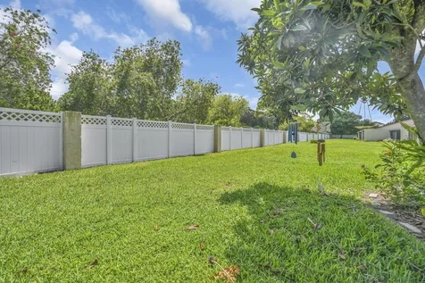6002 Indrio Road Fort Pierce FL 34951