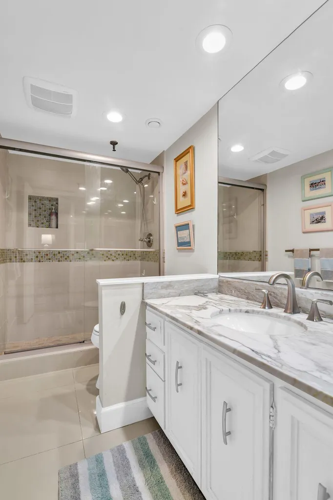899 Jeffery Street Boca Raton FL 33487