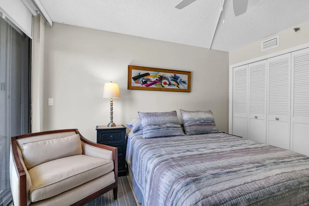 899 Jeffery Street Boca Raton FL 33487