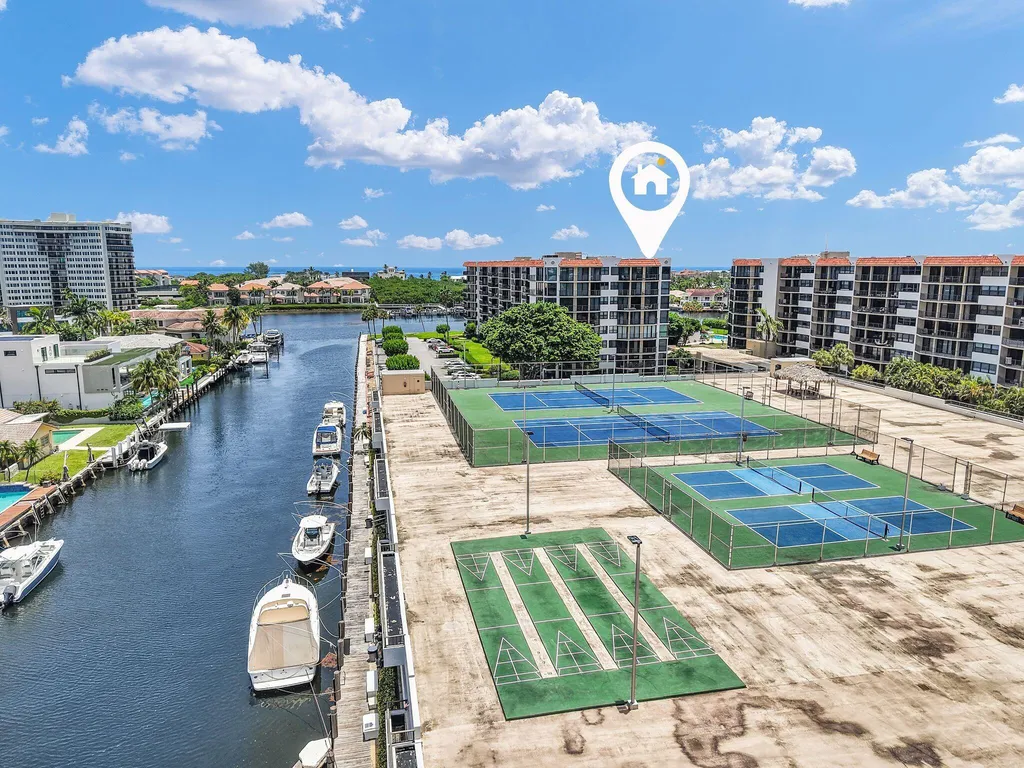 899 Jeffery Street Boca Raton FL 33487