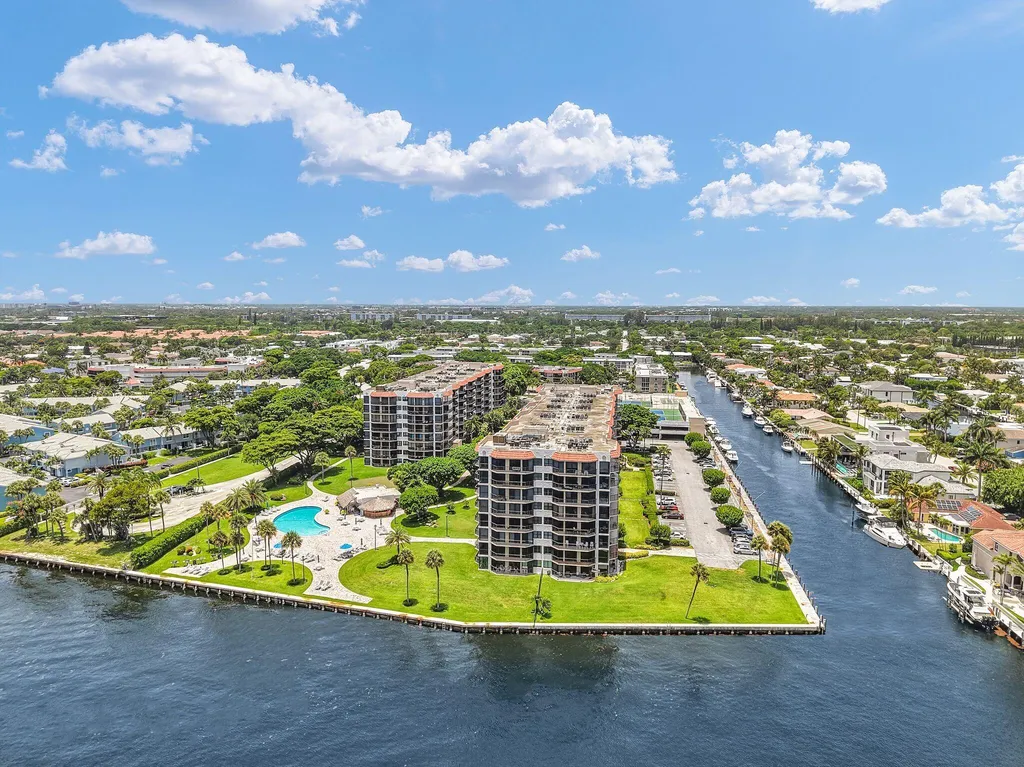 899 Jeffery Street Boca Raton FL 33487