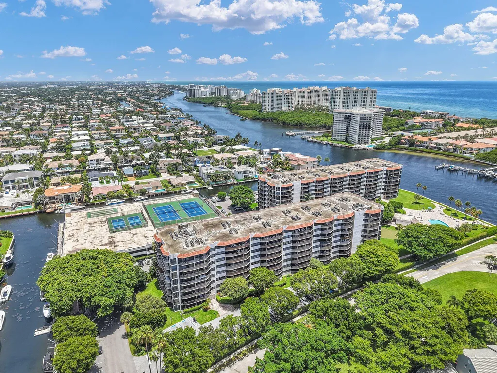 899 Jeffery Street Boca Raton FL 33487