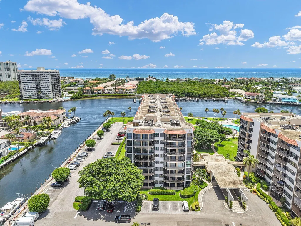 899 Jeffery Street Boca Raton FL 33487