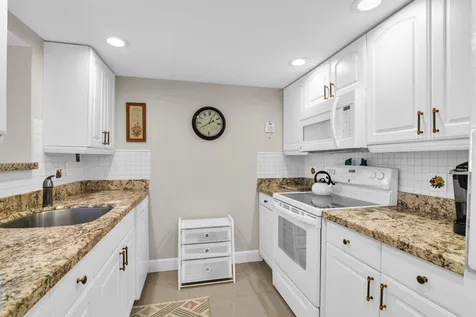 899 Jeffery Street Boca Raton FL 33487