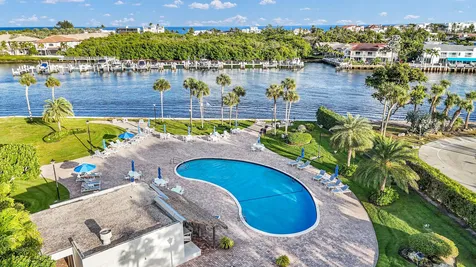 899 Jeffery Street Boca Raton FL 33487