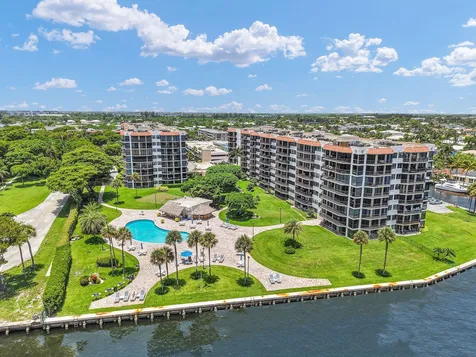 899 Jeffery Street Boca Raton FL 33487