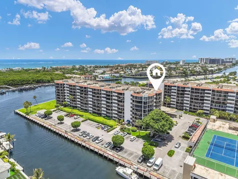 899 Jeffery Street Boca Raton FL 33487