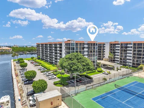 899 Jeffery Street Boca Raton FL 33487