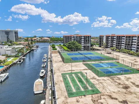 899 Jeffery Street Boca Raton FL 33487