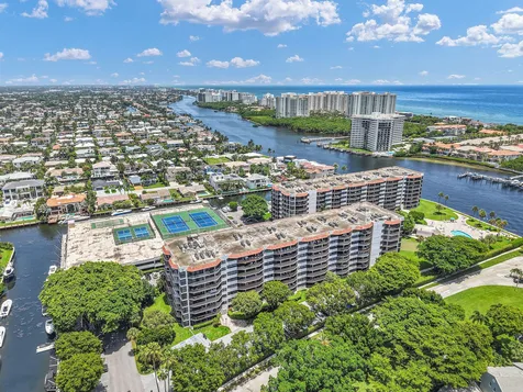 899 Jeffery Street Boca Raton FL 33487
