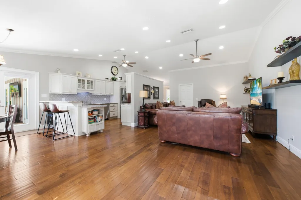 805 Daffodil Drive Wellington FL 33414