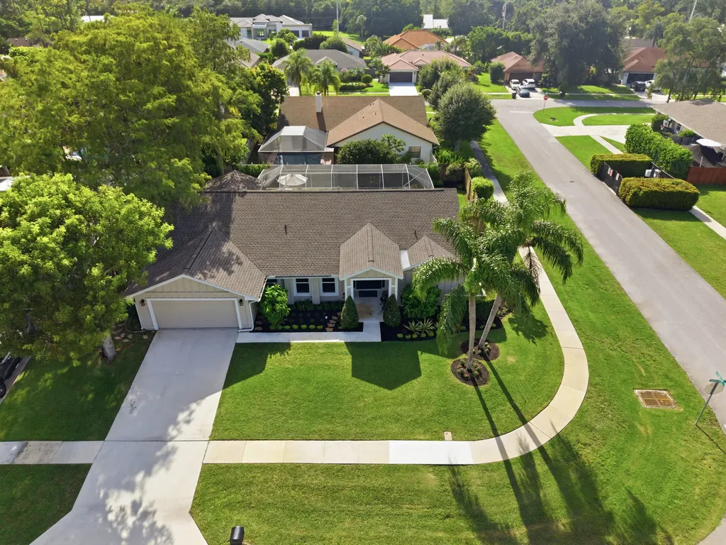 805 Daffodil Drive Wellington FL 33414