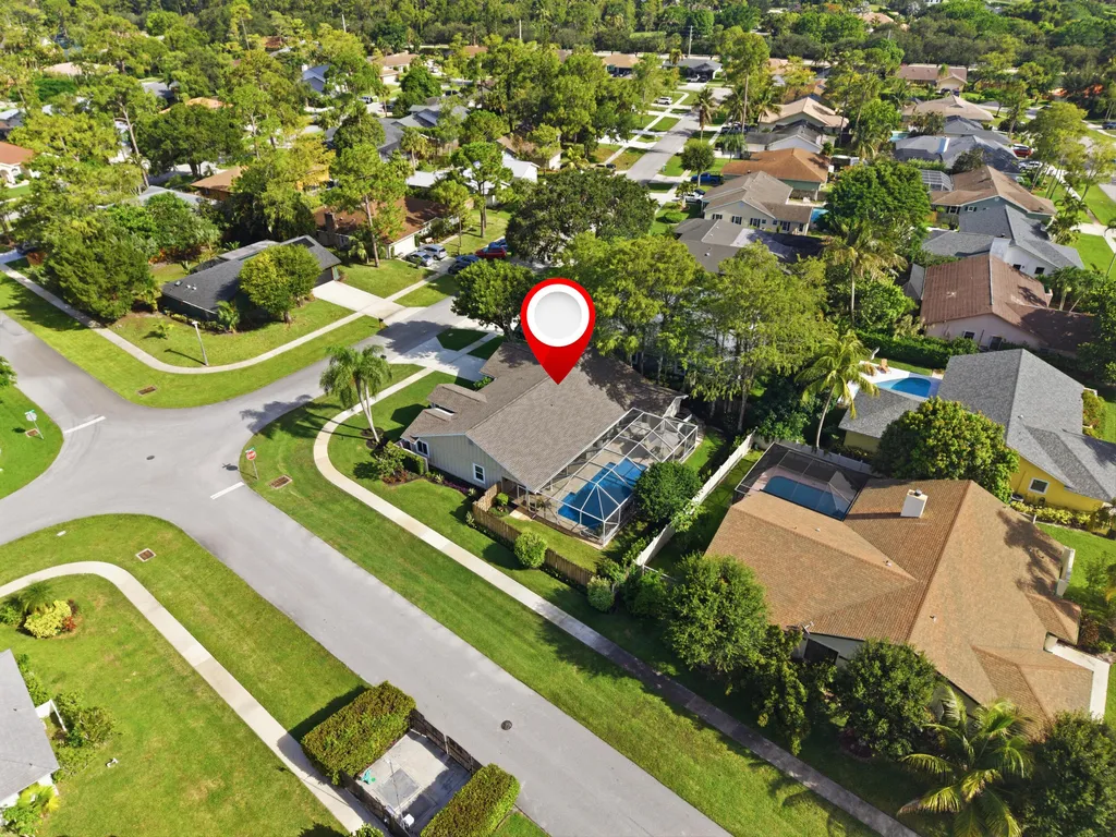 805 Daffodil Drive Wellington FL 33414