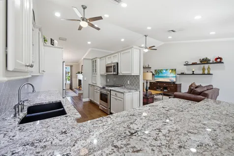 805 Daffodil Drive Wellington FL 33414