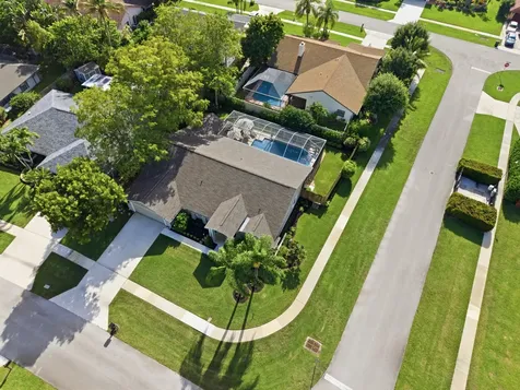 805 Daffodil Drive Wellington FL 33414