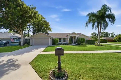 805 Daffodil Drive Wellington FL 33414
