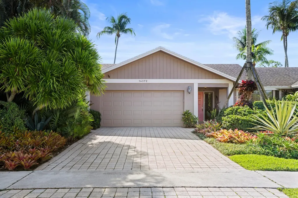 14372 Horseshoe Trace Wellington FL 33414