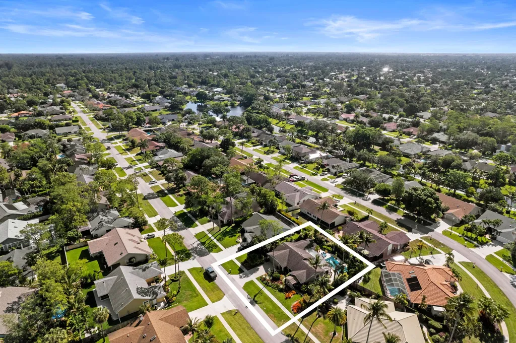 14372 Horseshoe Trace Wellington FL 33414