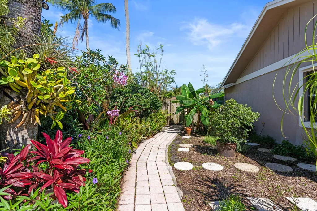 14372 Horseshoe Trace Wellington FL 33414