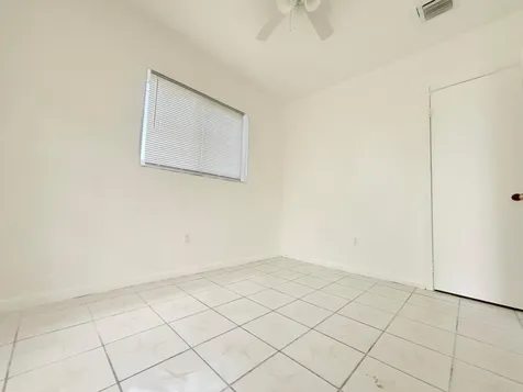 3645 NW 195th Terrace Miami Gardens FL 33056