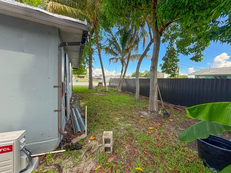3645 NW 195th Terrace Miami Gardens FL 33056