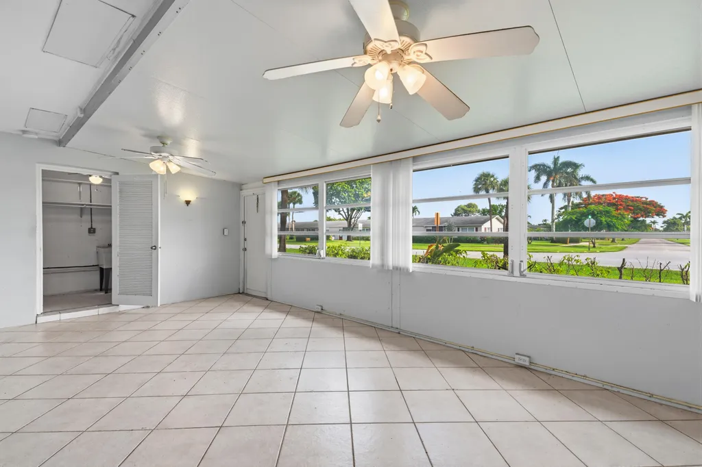 5725 Fernley Drive E West Palm Beach FL 33415