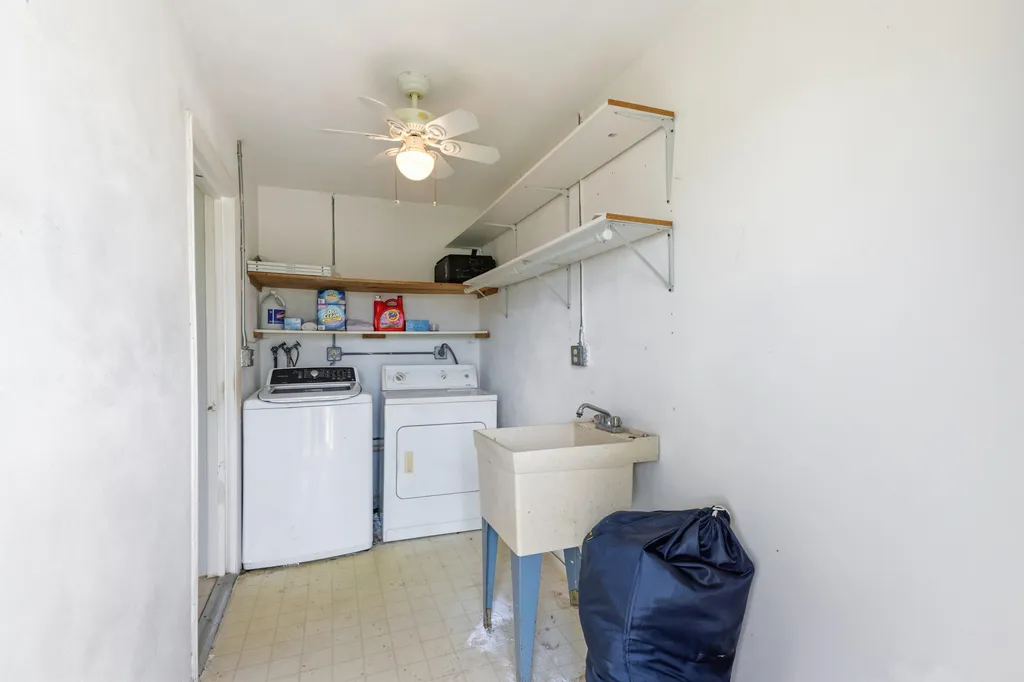 5725 Fernley Drive E West Palm Beach FL 33415