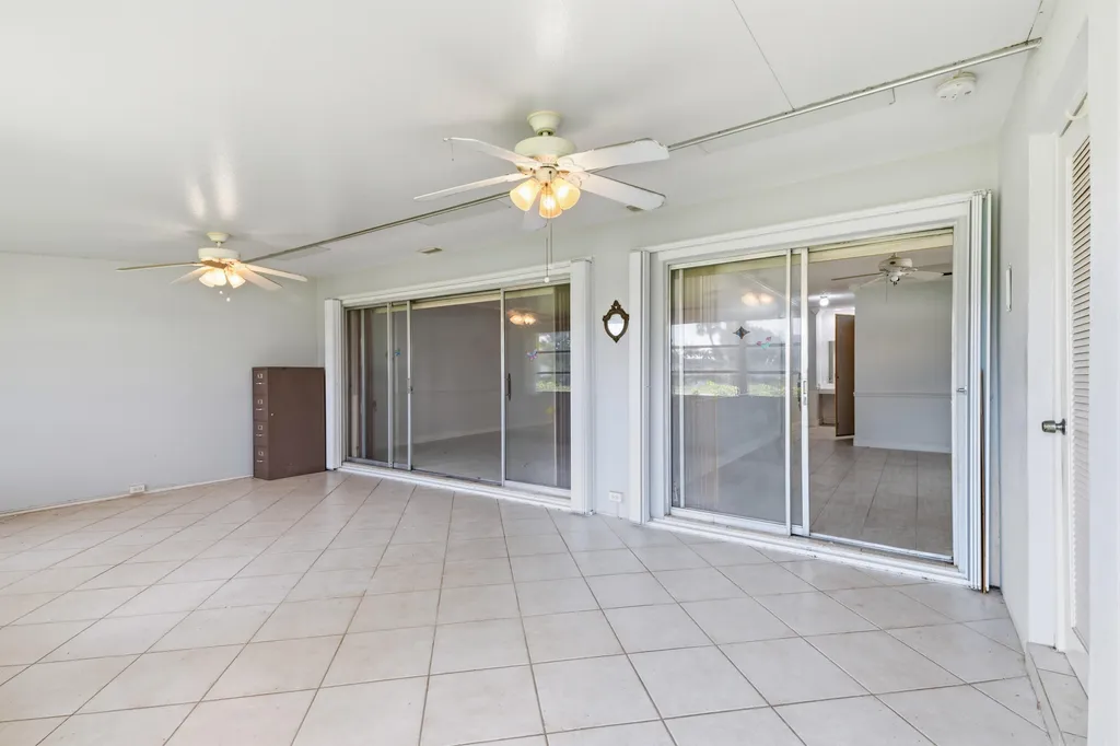 5725 Fernley Drive E West Palm Beach FL 33415