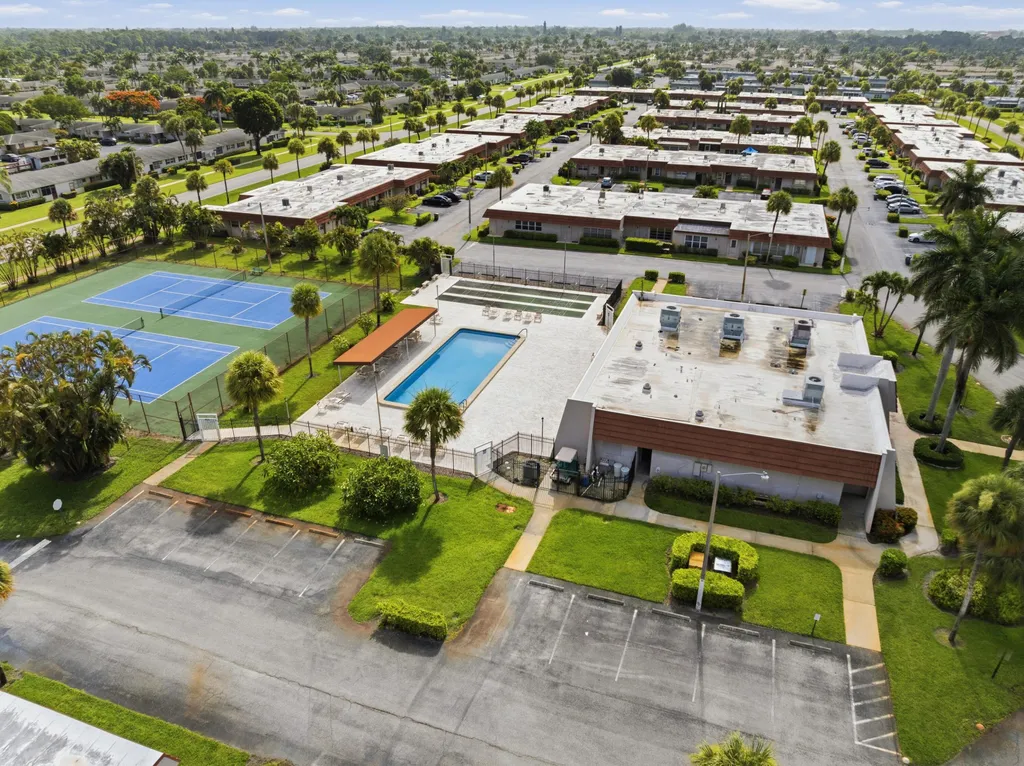 5725 Fernley Drive E West Palm Beach FL 33415