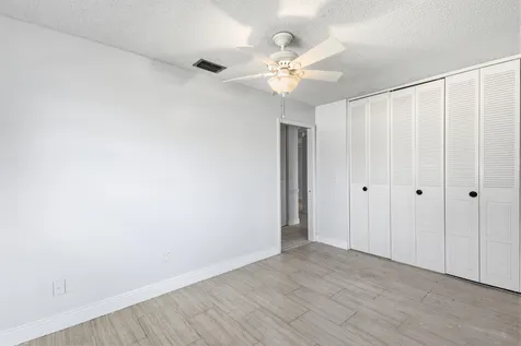 5725 Fernley Drive E West Palm Beach FL 33415