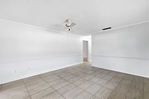5725 Fernley Drive E West Palm Beach FL 33415