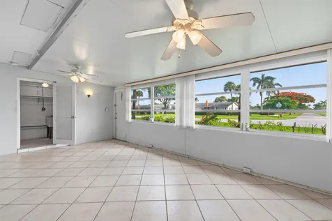 5725 Fernley Drive E West Palm Beach FL 33415