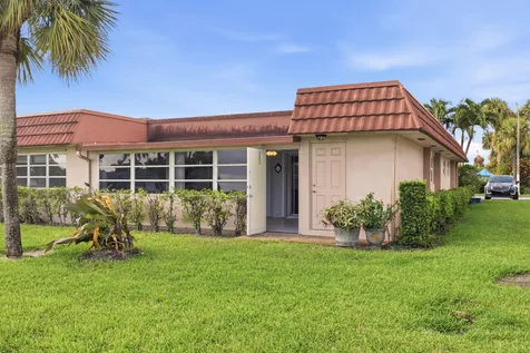 5725 Fernley Drive E West Palm Beach FL 33415
