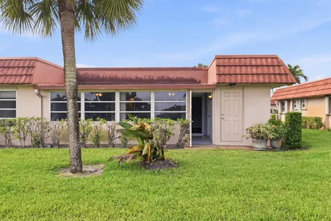 5725 Fernley Drive E West Palm Beach FL 33415
