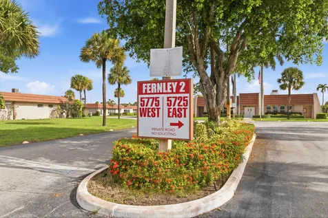 5725 Fernley Drive E West Palm Beach FL 33415