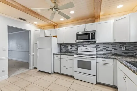 5725 Fernley Drive E West Palm Beach FL 33415