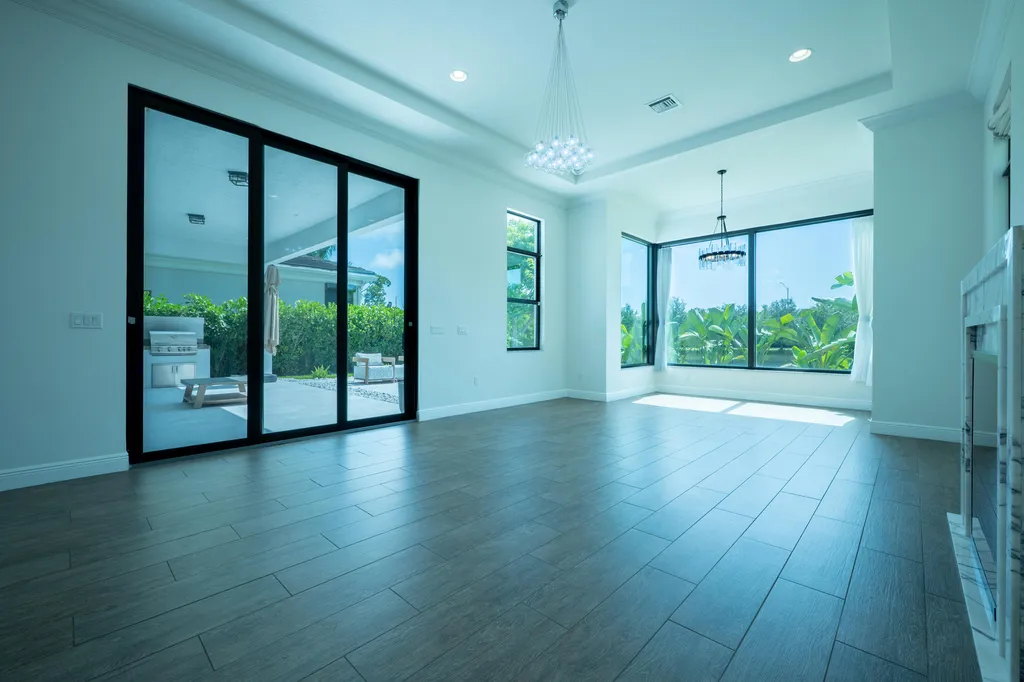 13026 Artisan Circle Palm Beach Gardens FL 33418