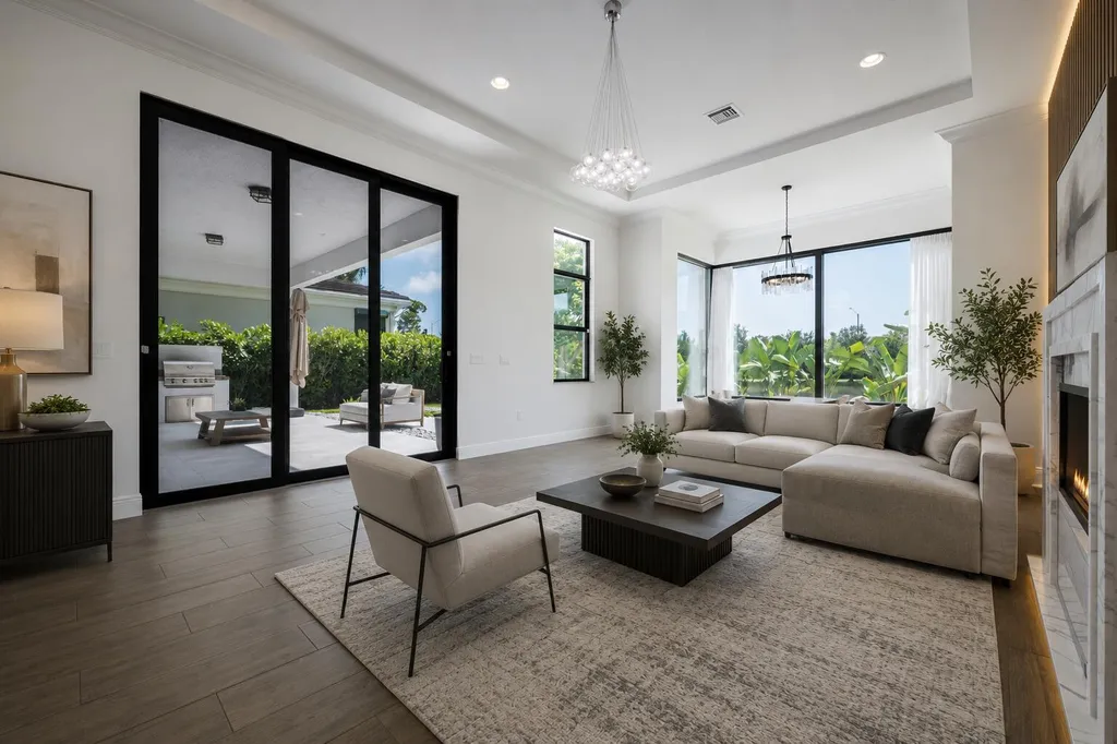 13026 Artisan Circle Palm Beach Gardens FL 33418