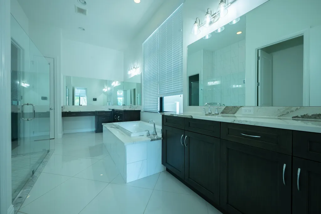 13026 Artisan Circle Palm Beach Gardens FL 33418