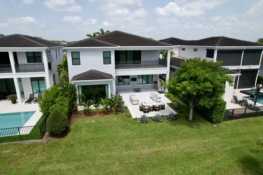 13026 Artisan Circle Palm Beach Gardens FL 33418