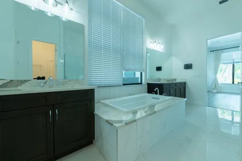 13026 Artisan Circle Palm Beach Gardens FL 33418