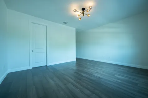 13026 Artisan Circle Palm Beach Gardens FL 33418