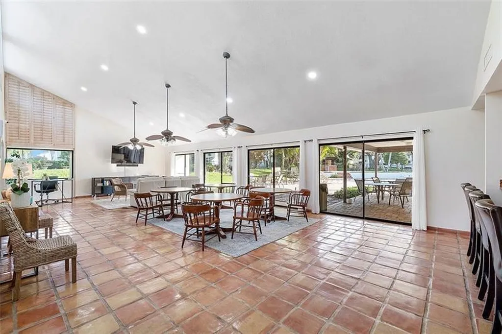7200 NW 2nd Avenue Boca Raton FL 33487