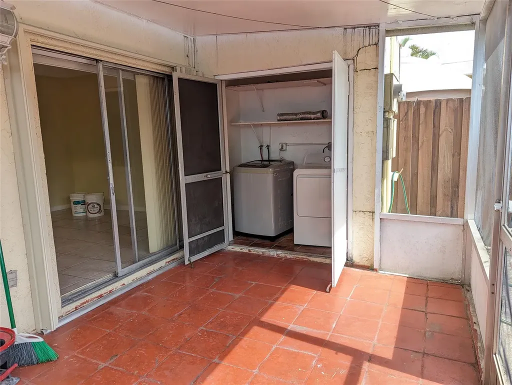 6606 SW 41st Street Davie FL 33314