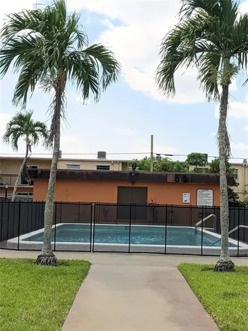 6606 SW 41st Street Davie FL 33314