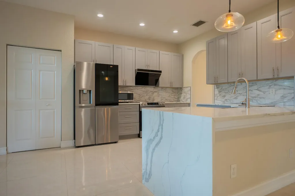 8902 Kettle Drum Terrace Boynton Beach FL 33473