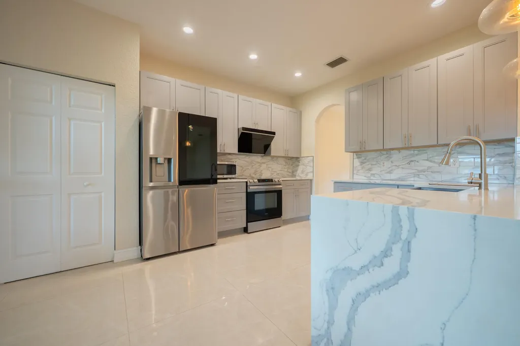 8902 Kettle Drum Terrace Boynton Beach FL 33473