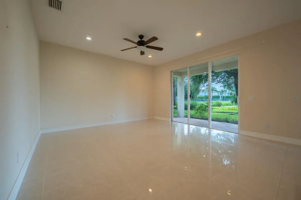 8902 Kettle Drum Terrace Boynton Beach FL 33473