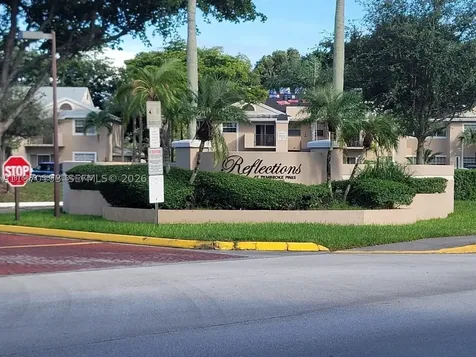 1791 NW 96th Terrace Pembroke Pines FL 33024